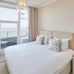 Host & - Swift View * Whitby
